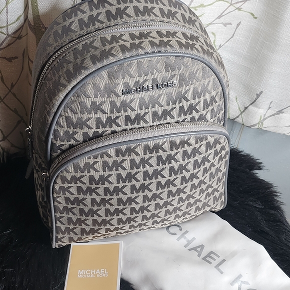 Michael kors abbey medium backpack - Picture 7 of 10